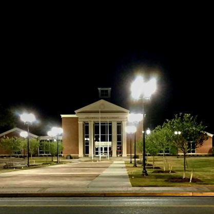 Harlem_Library_exterior_at_night